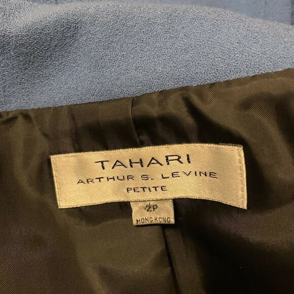 TAHARI. ARTHUR S. LEVINE. Size 2 Petite. Blue Lined Professional Blazer. DB - Picture 7 of 8